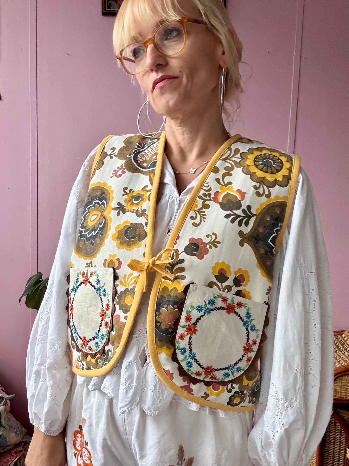 Yellow/brown floral vest