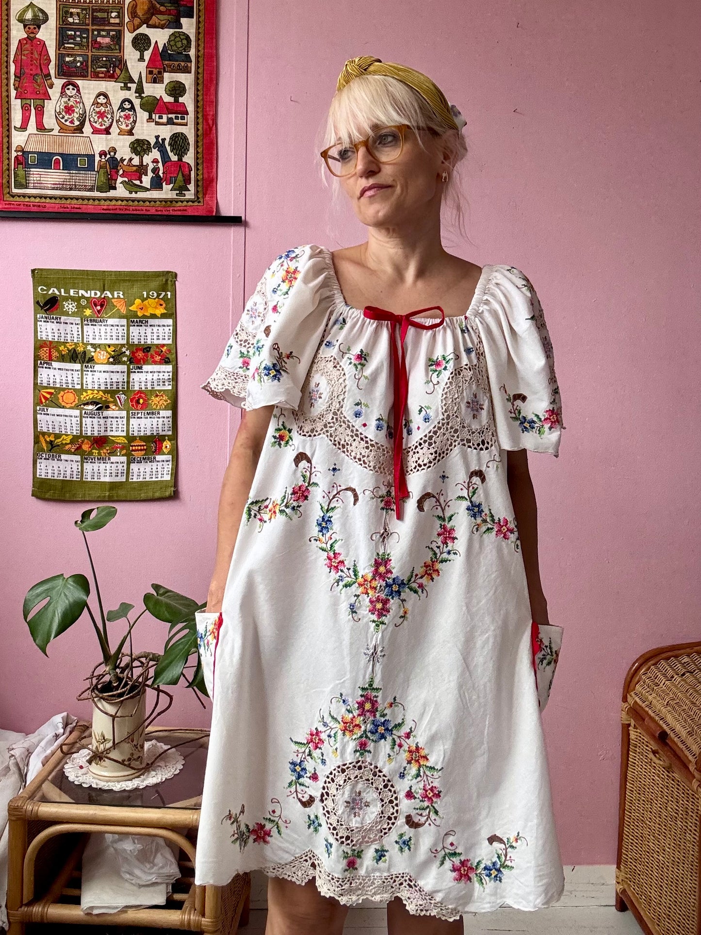Cream embroidery shorts dress