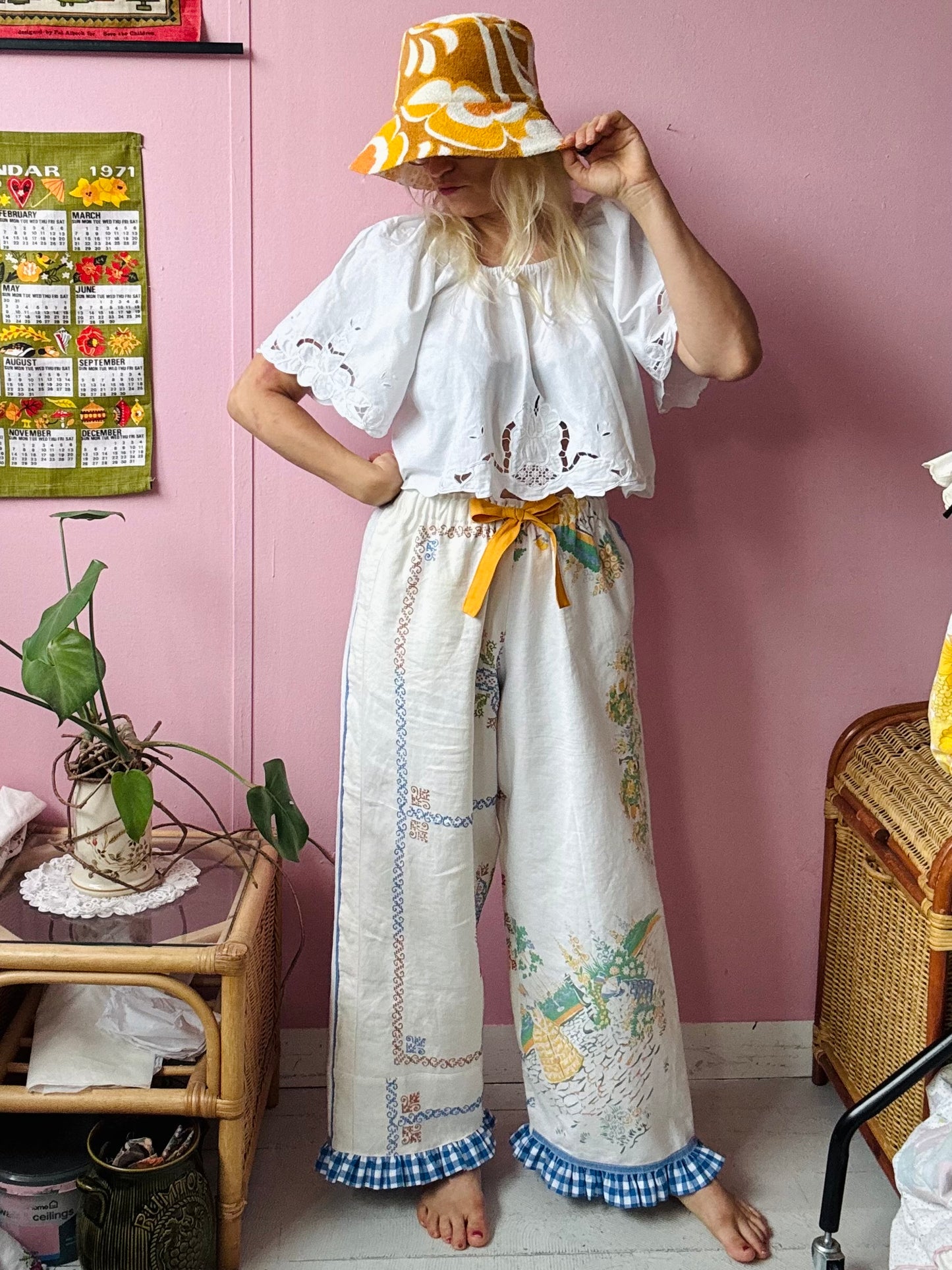 Wide leg trousers with frill