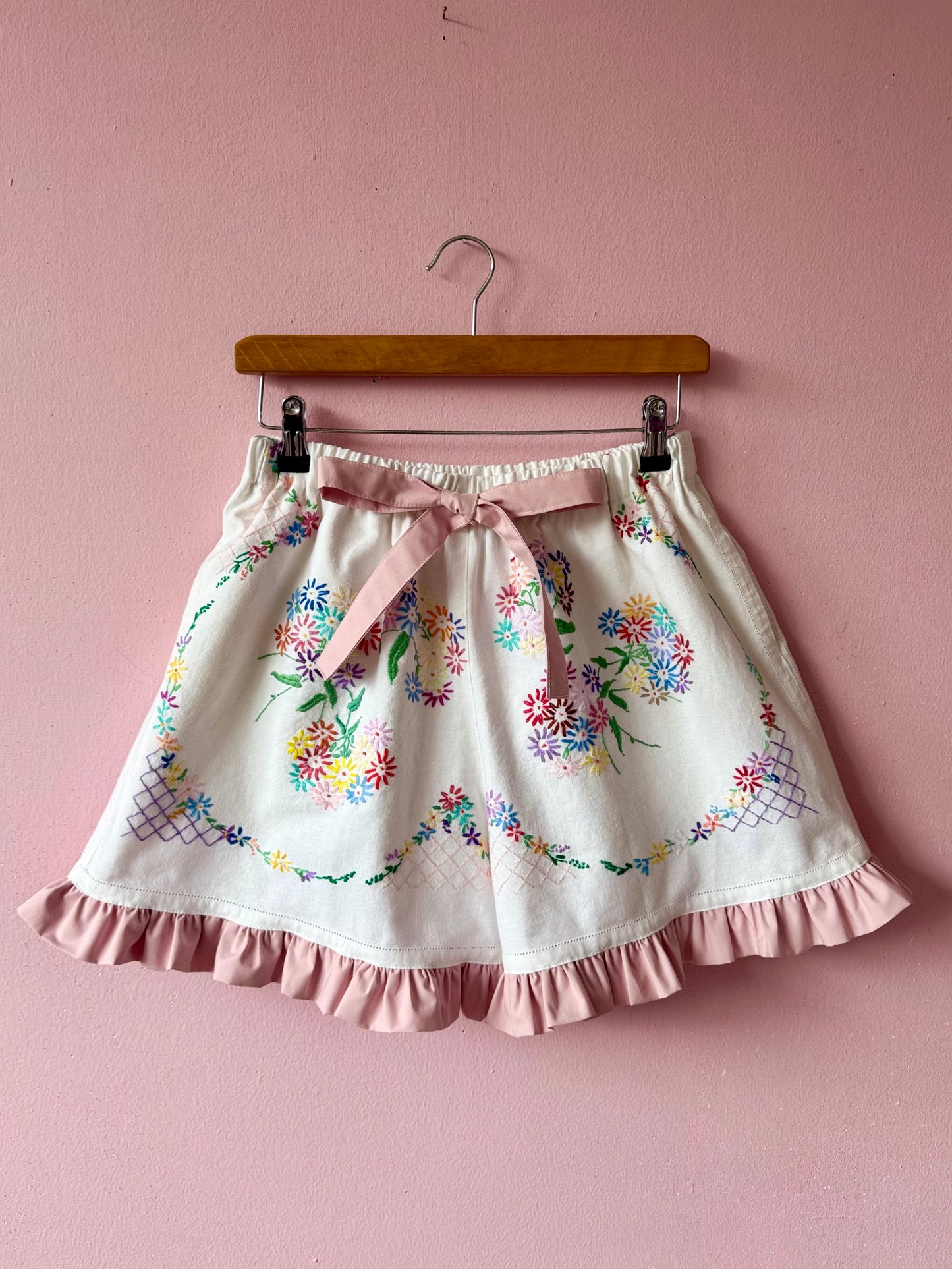 Floral shorts with pink frill