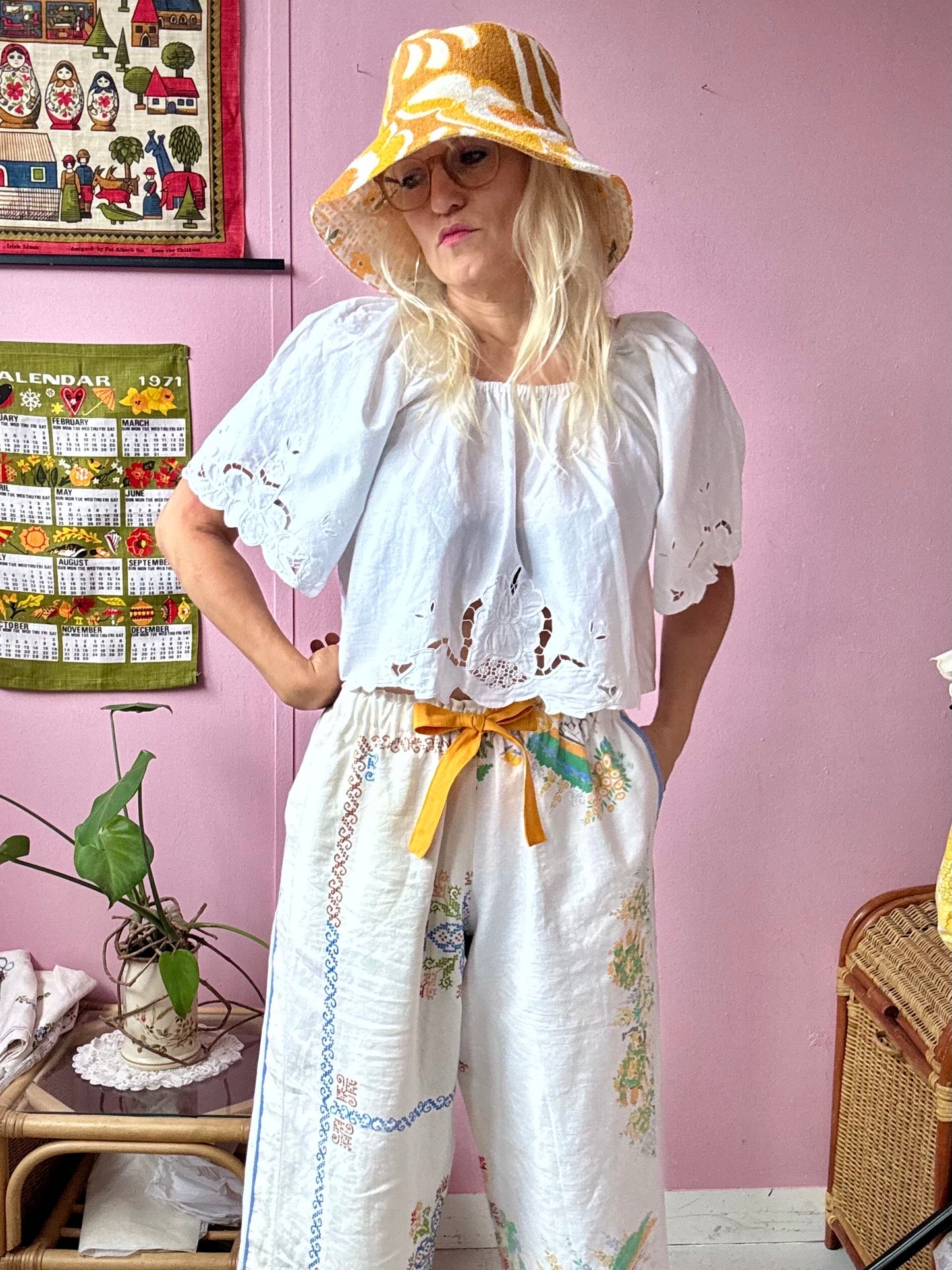 Wide leg trousers with frill