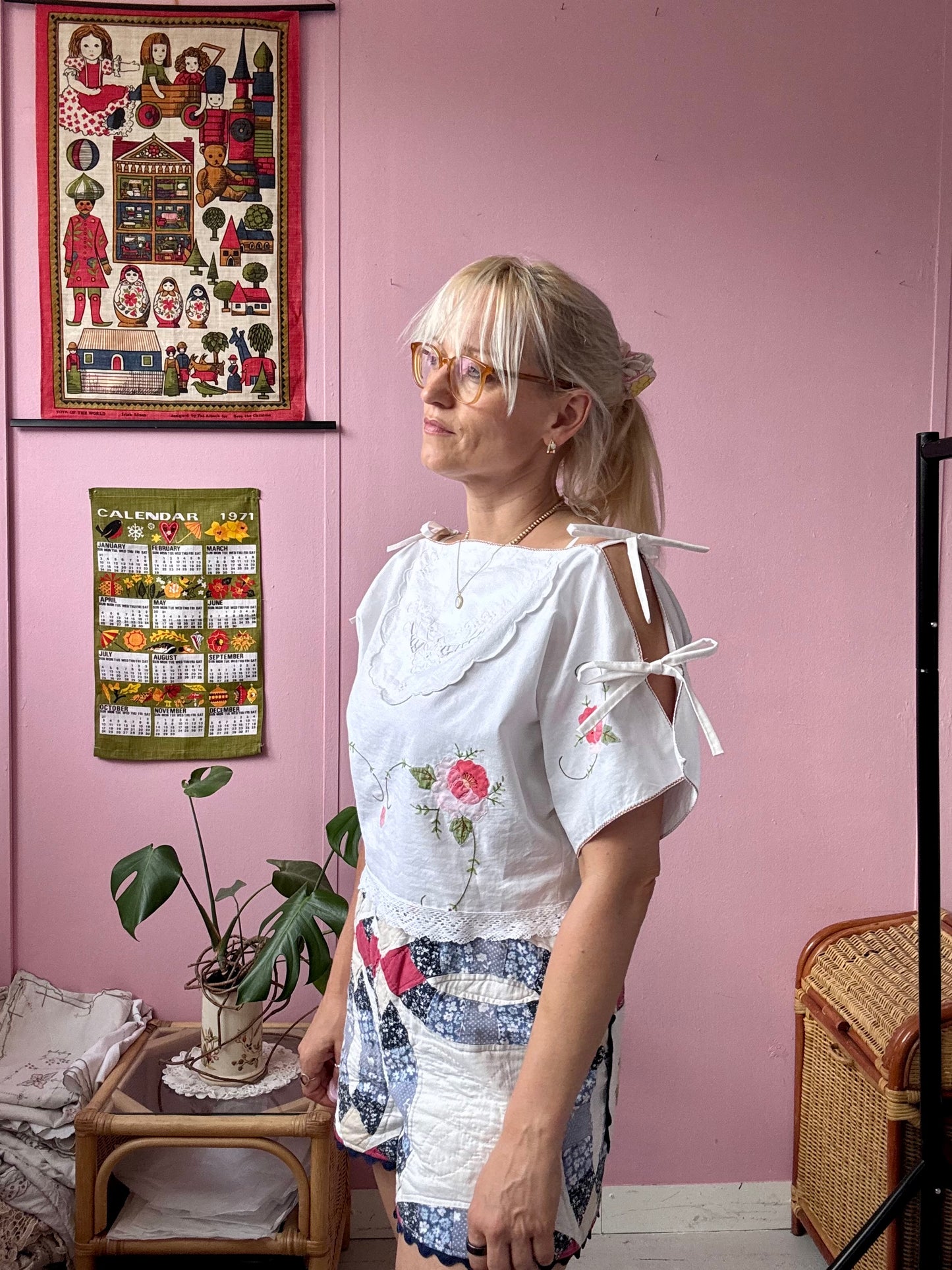 Floral appliqués basic top