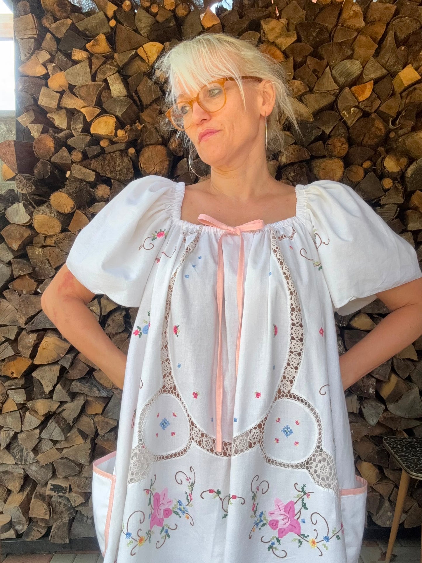 Midi dress with hand embroidery and lace