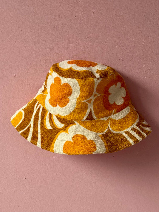 Yellow/brown/orange bucket hat