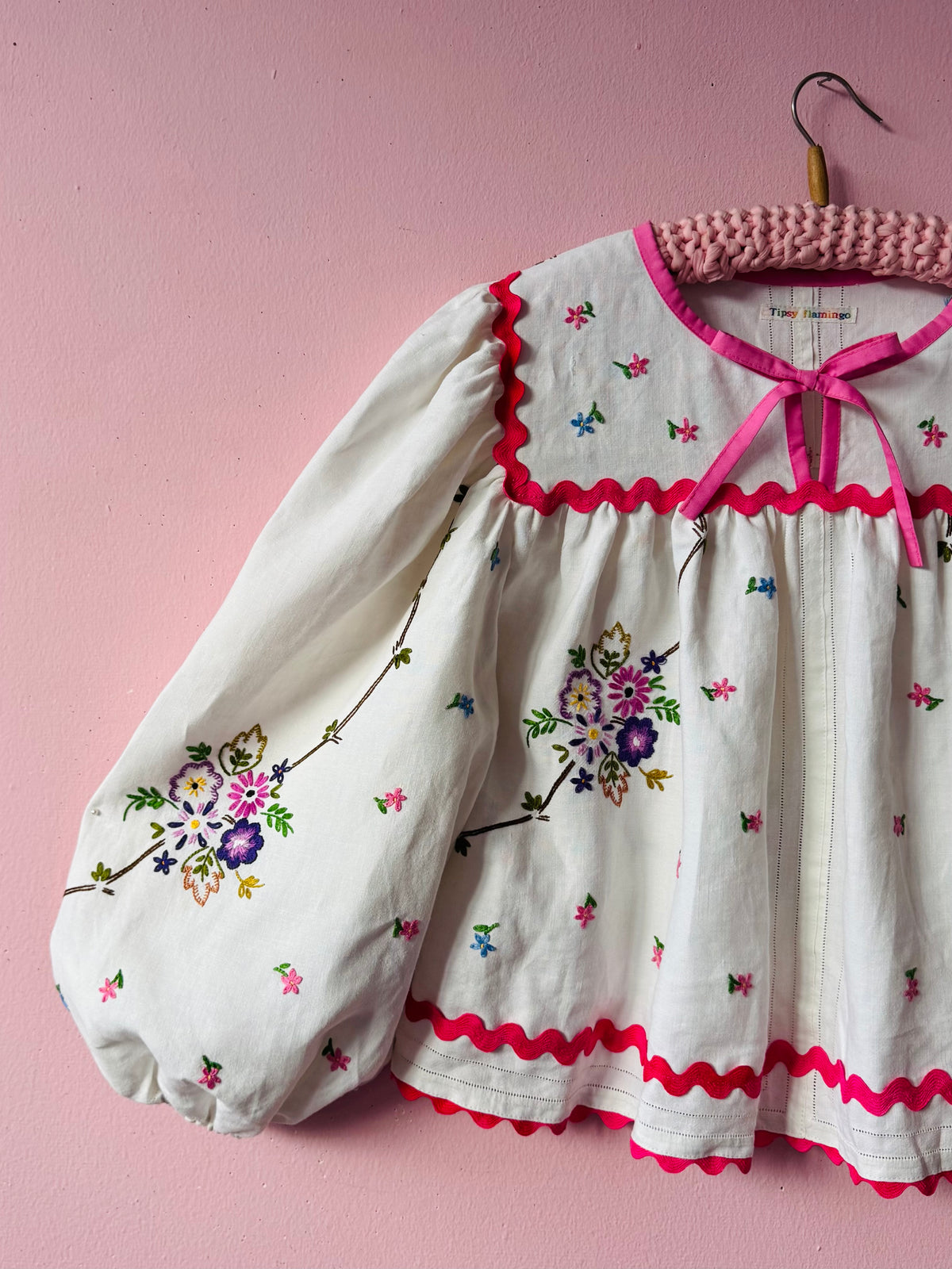 Linen floral blouse with pink ric rac