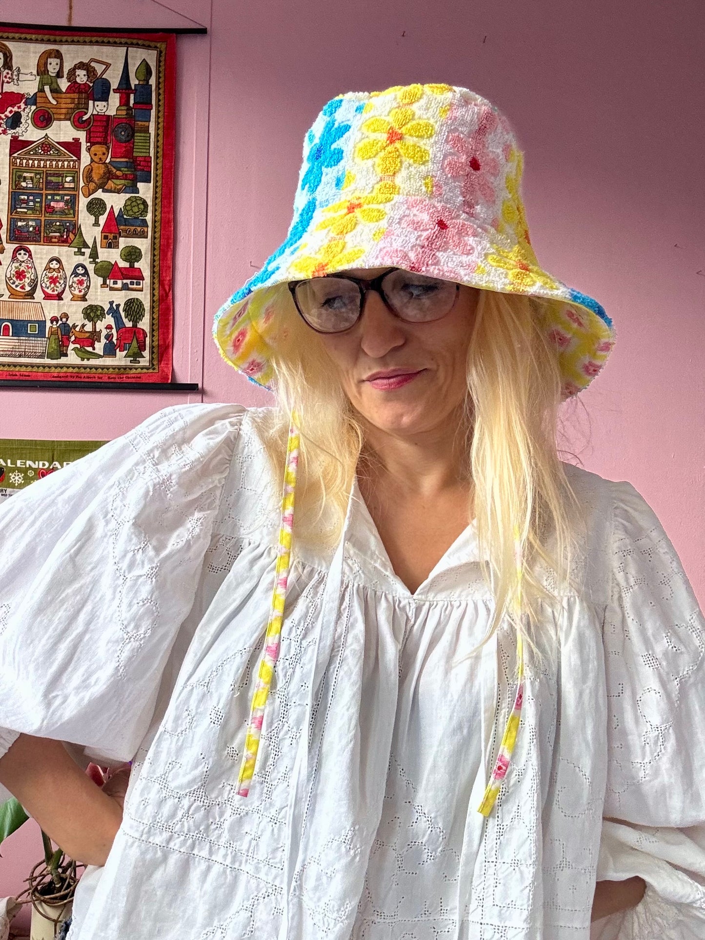 Floral vintage towel bucket hat