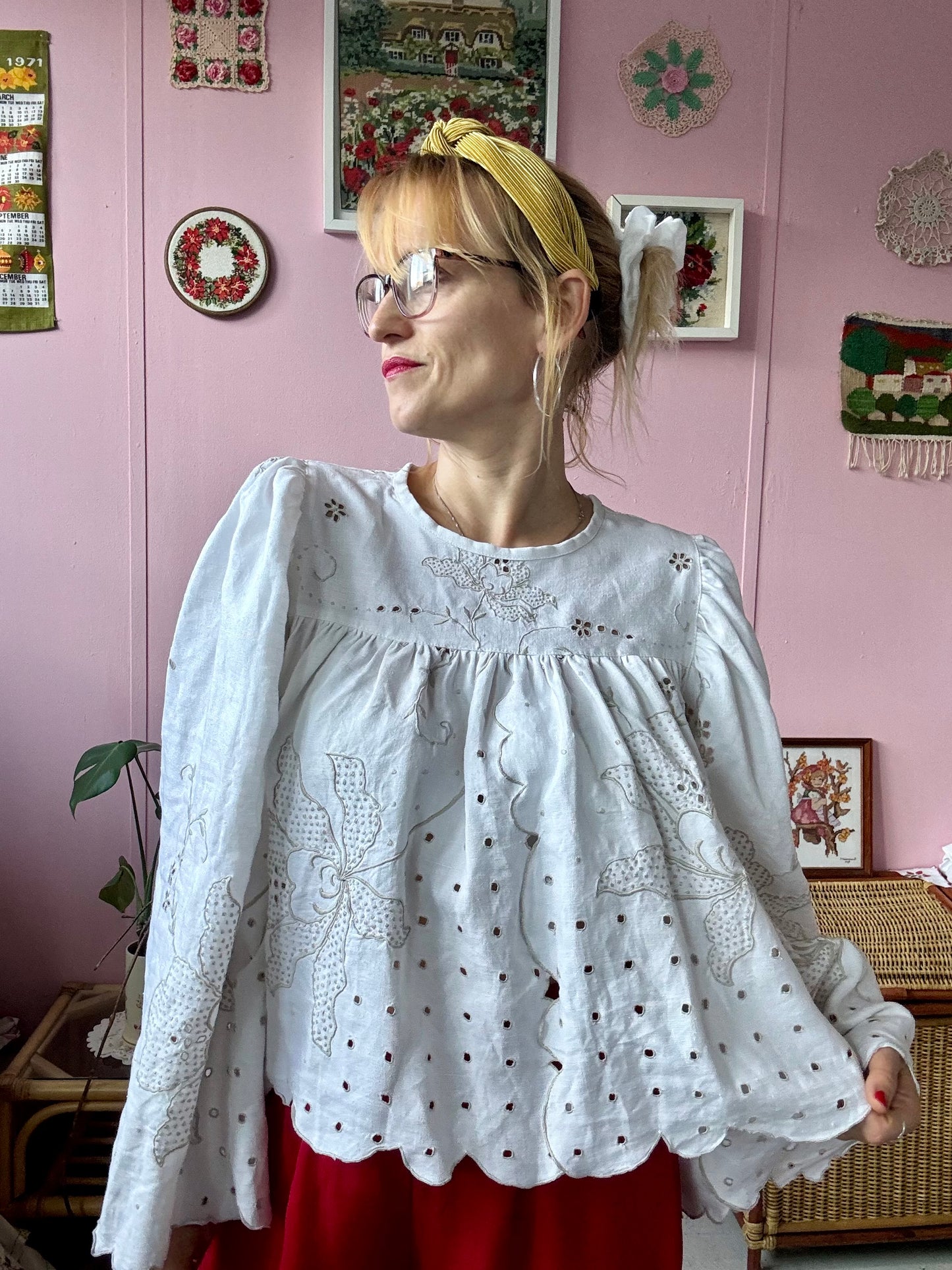 Linen Madeira blouse with wide sleeves