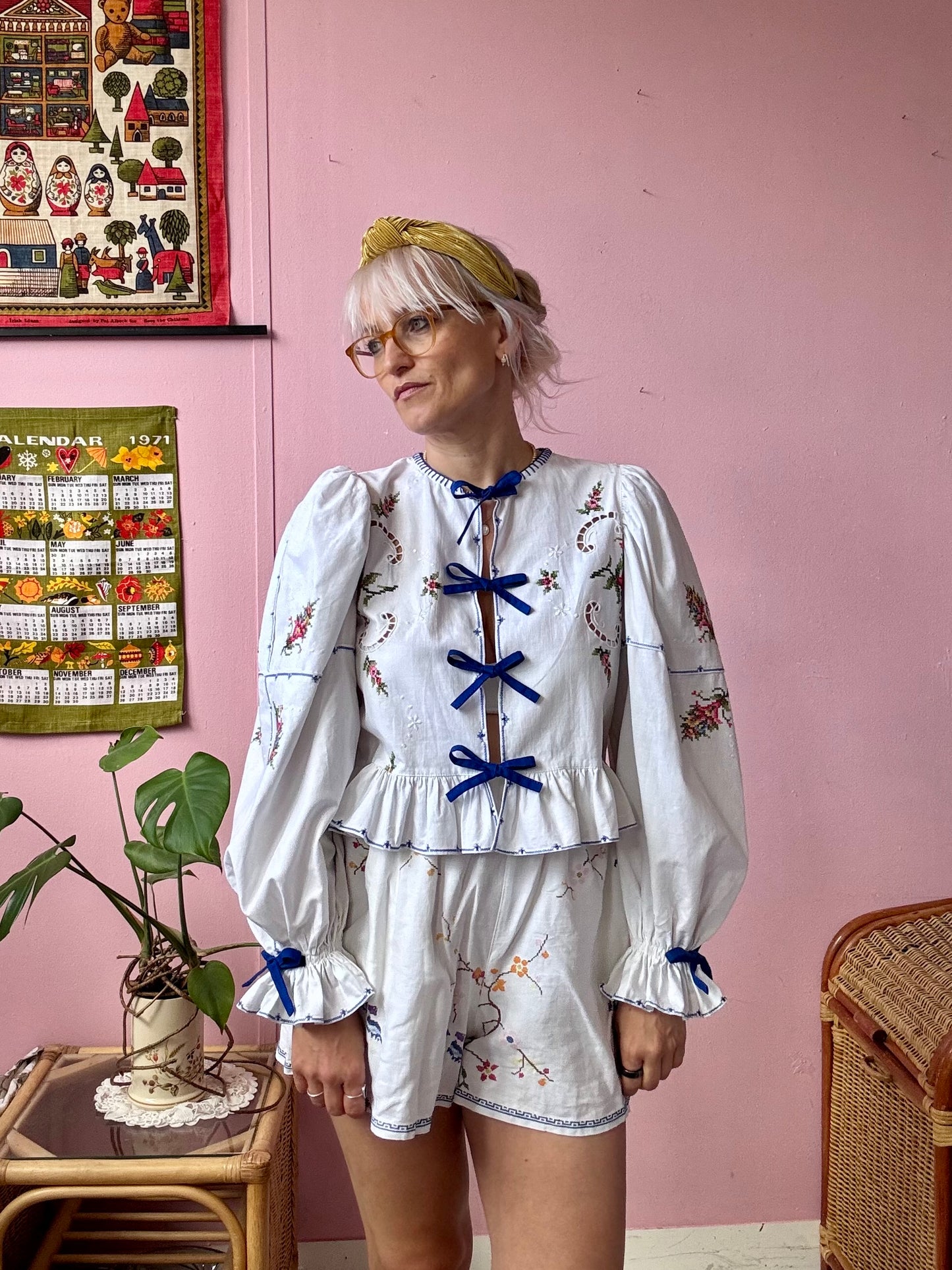 White embroidery blouse with blue bows