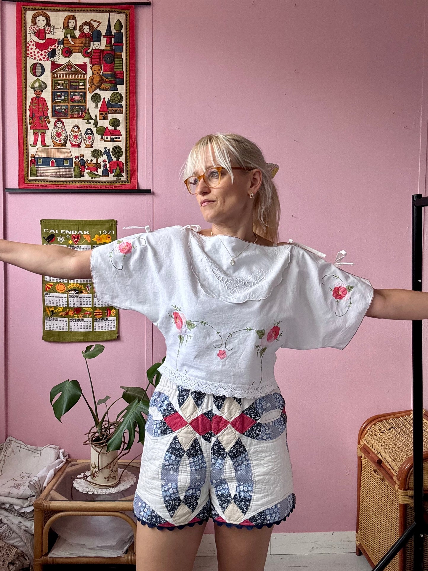 Floral appliqués basic top
