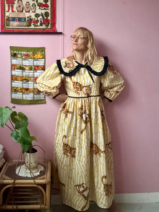 Tiger maxi dress with detachable collar