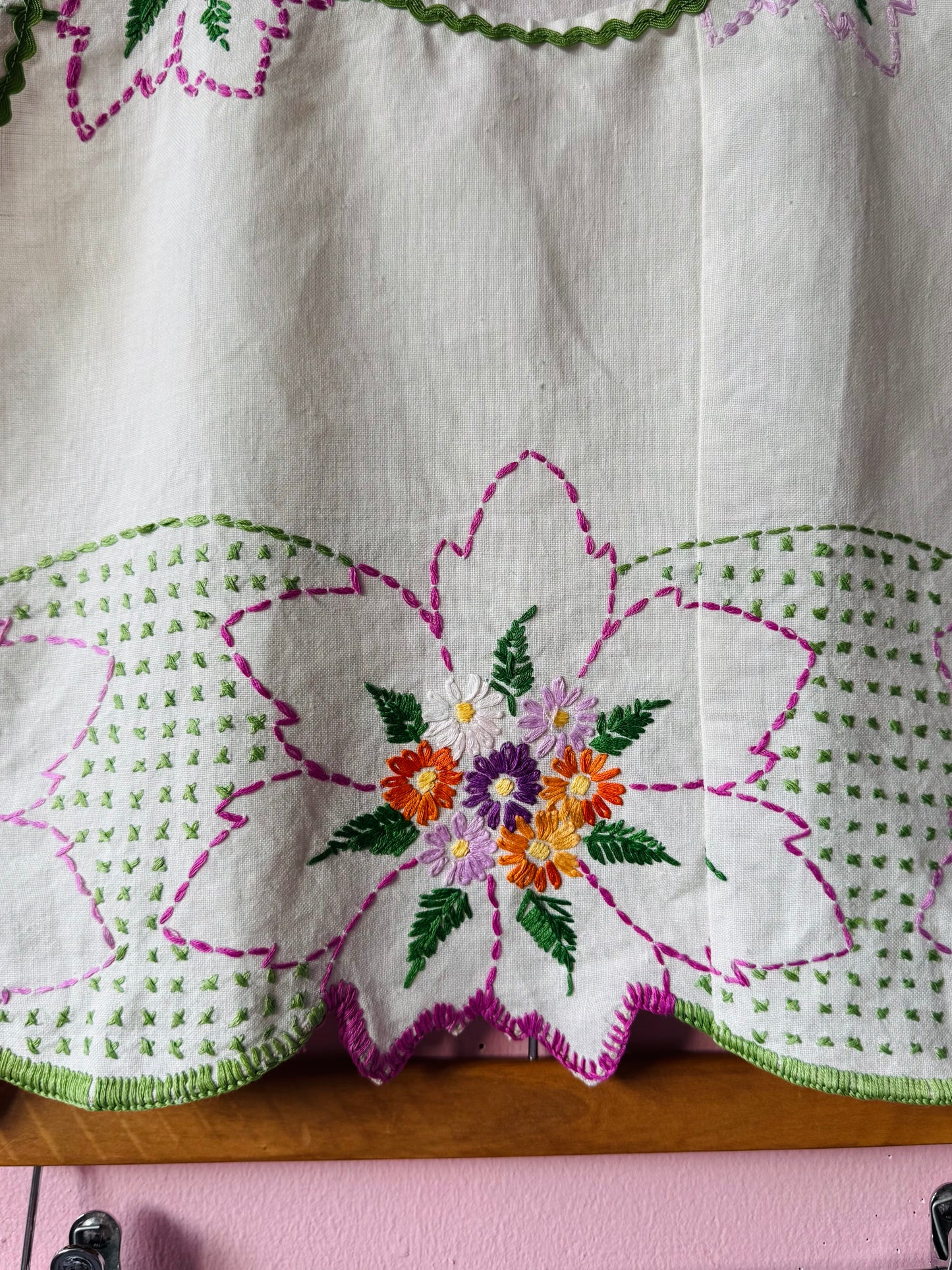 Floral embroidery shorts set