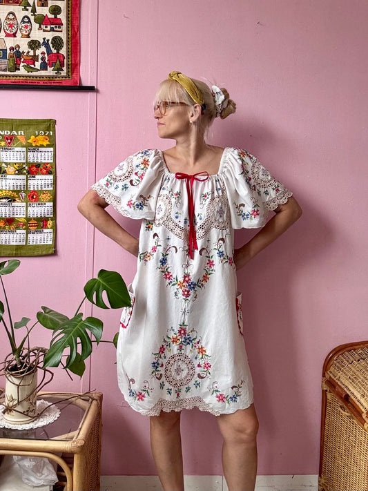 Cream embroidery shorts dress
