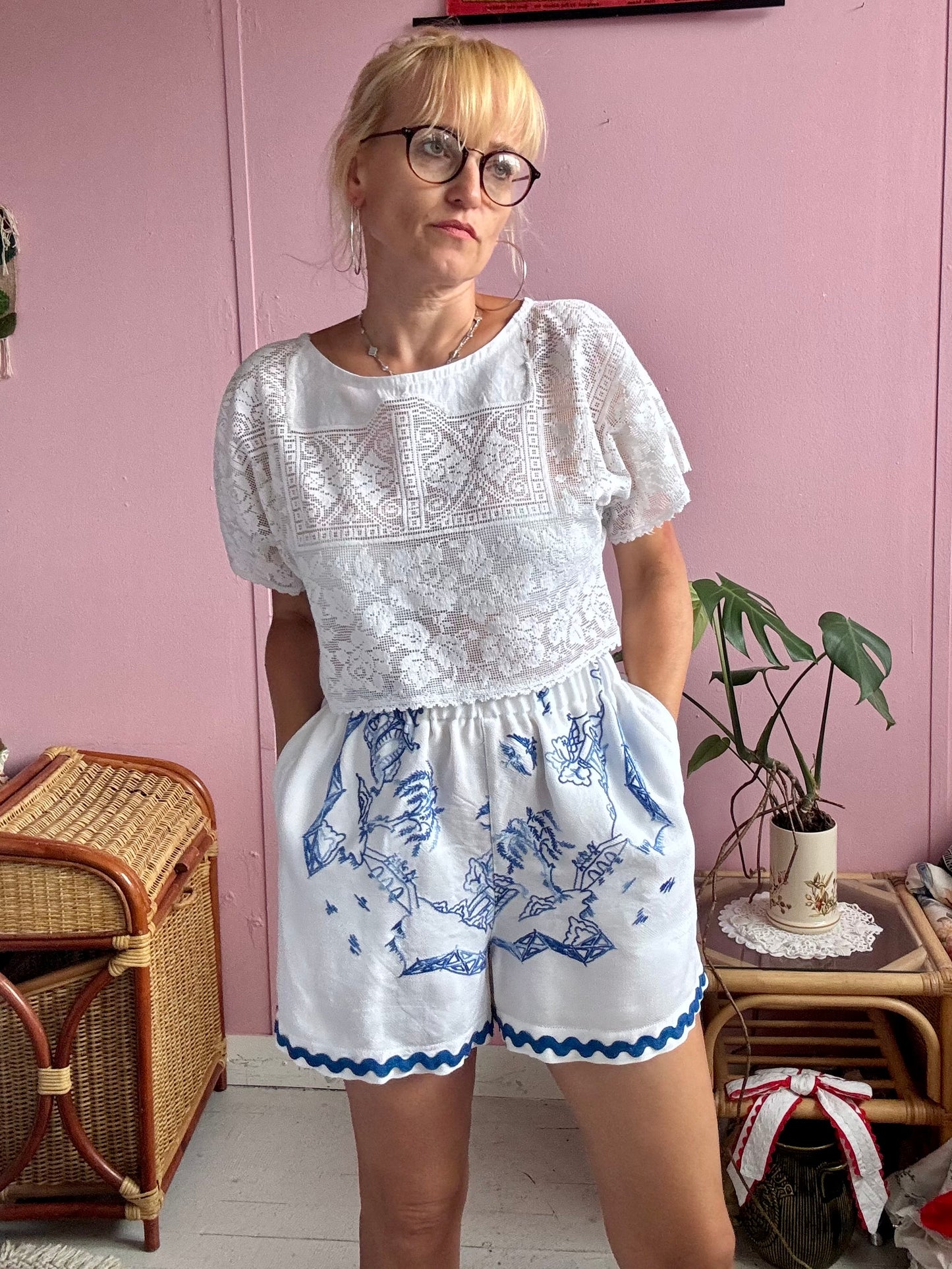White shorts with blue embroidery and blue ric rac