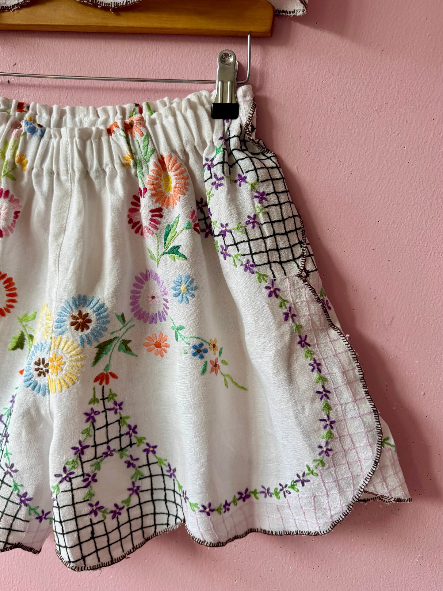 Floral shorts set with brown ric rac