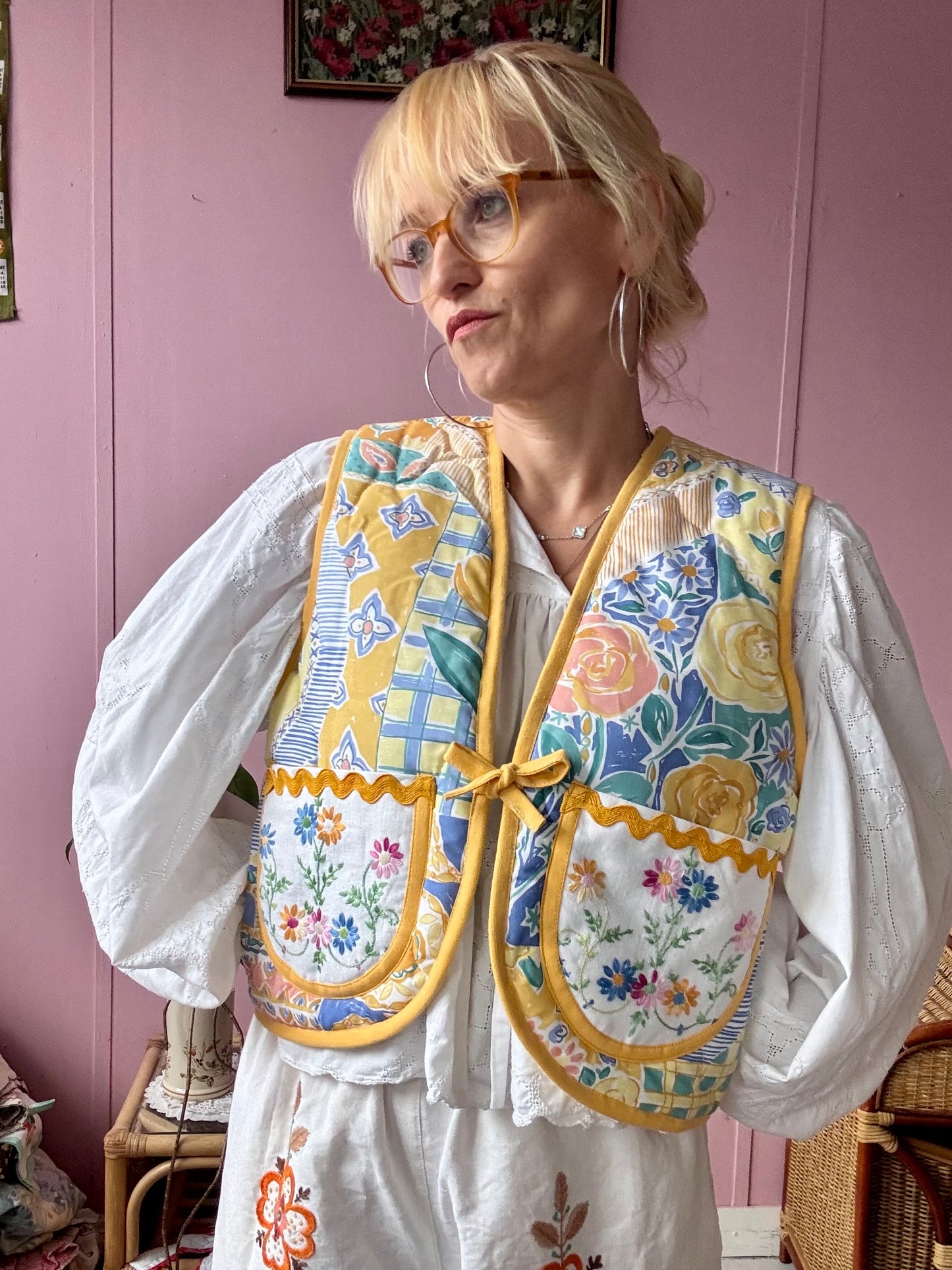 Floral vest with yellow binding