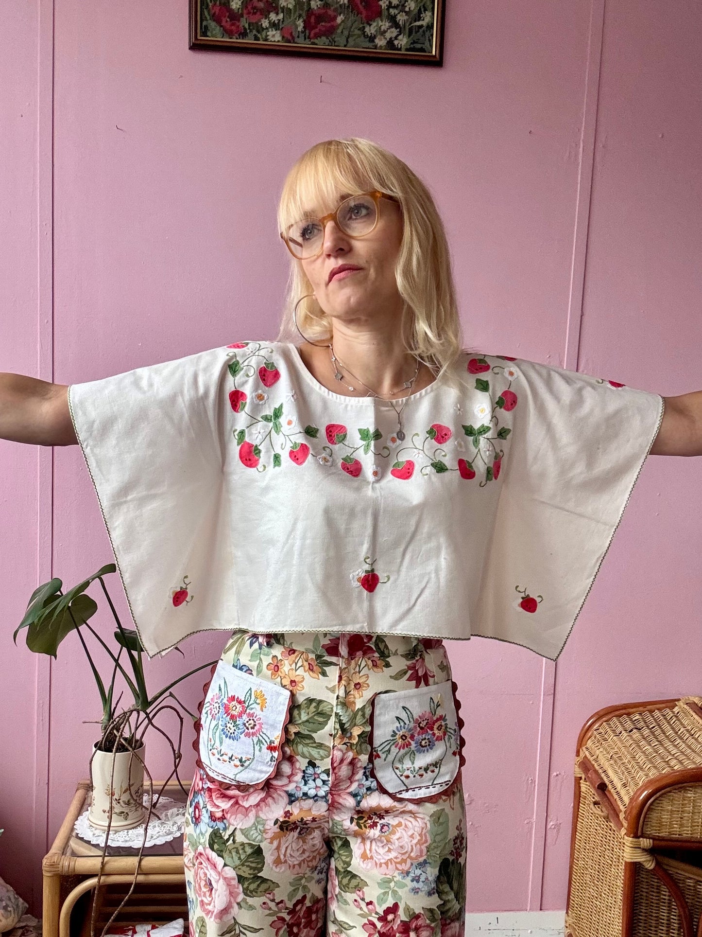 Strawberry basic top