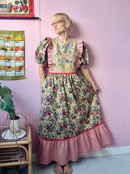 Beige fruity and gingham maxi dress