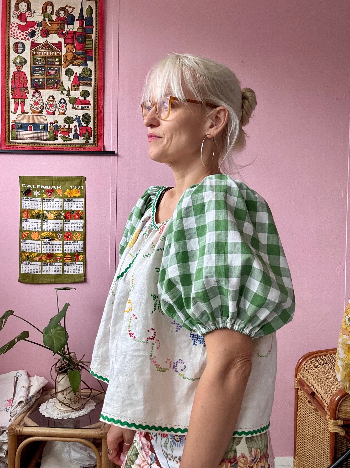 Embroidery blouse with green gingham and ric rac