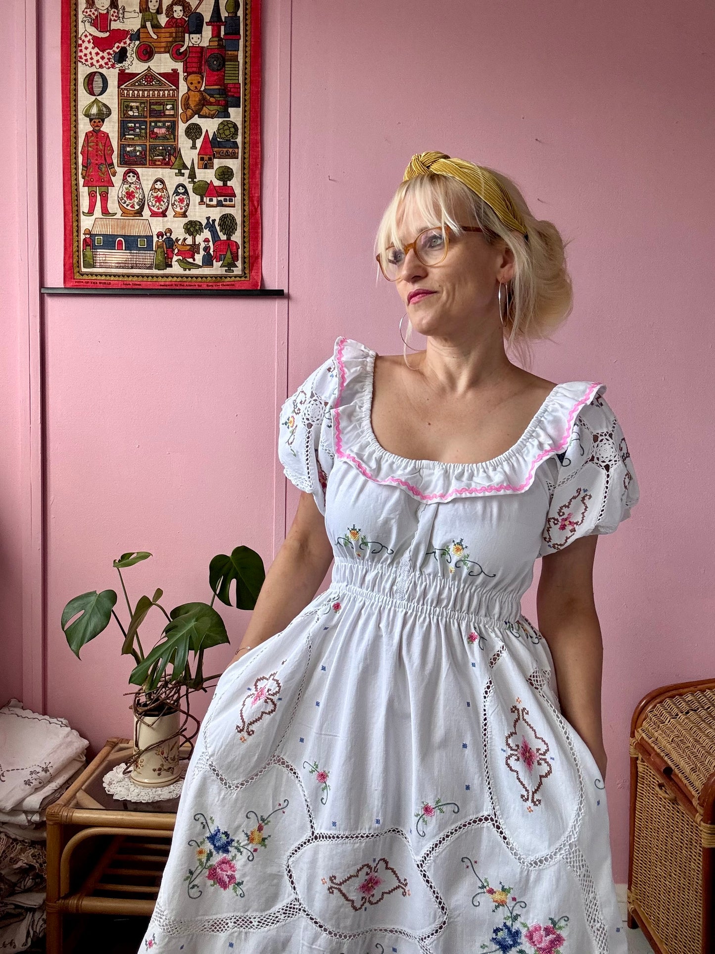 Embroidery maxi/midi dress