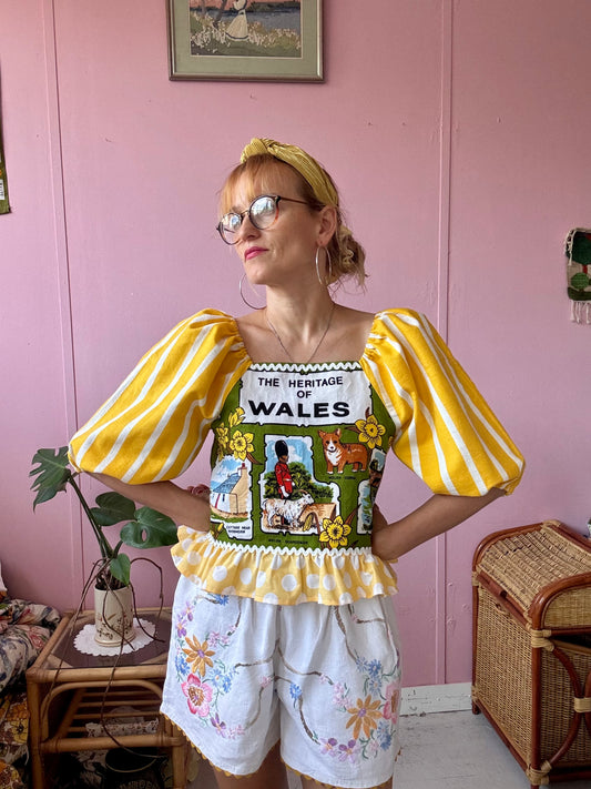 Wales teatowel top