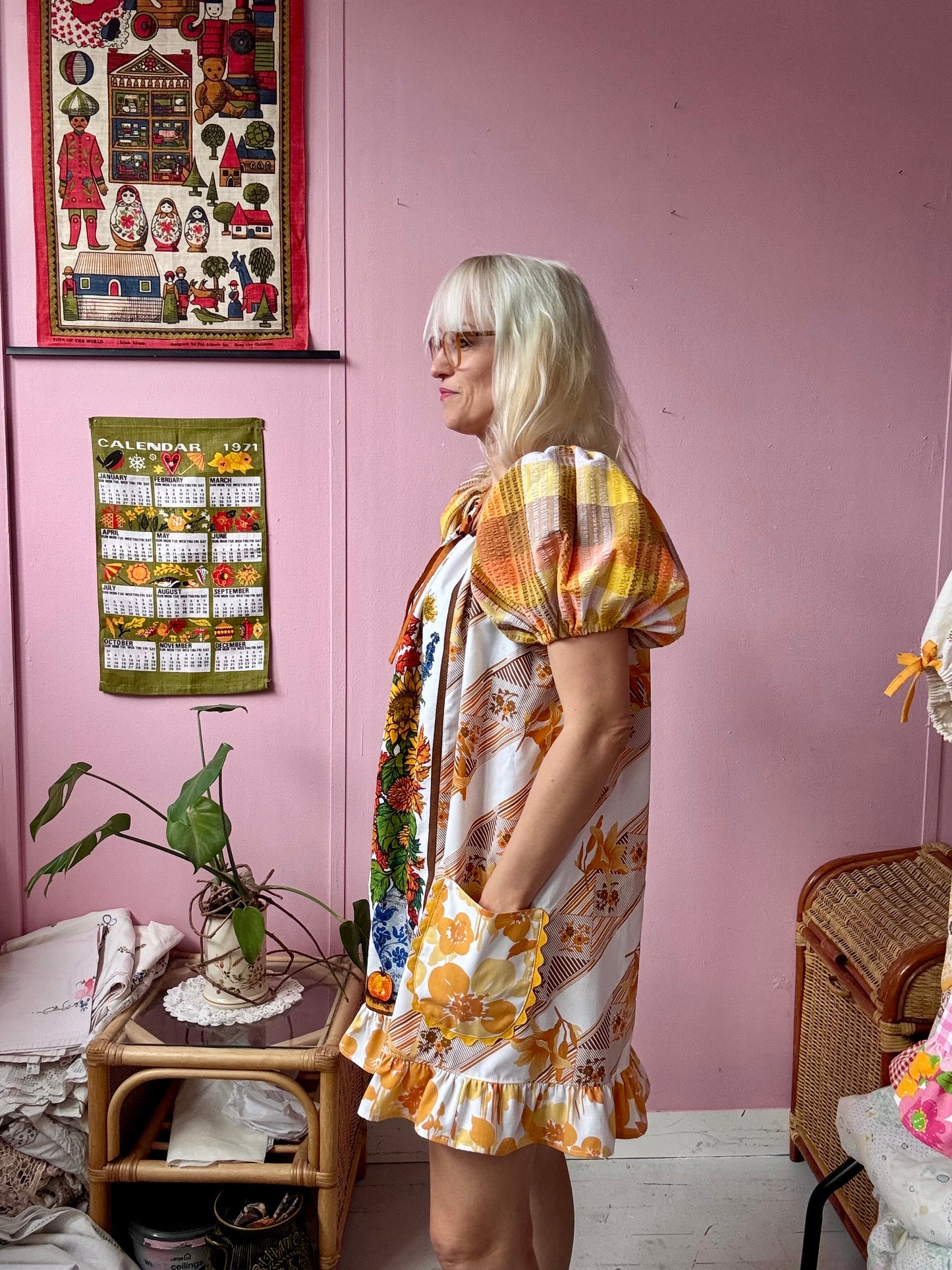 1979 vintage teatowel dress