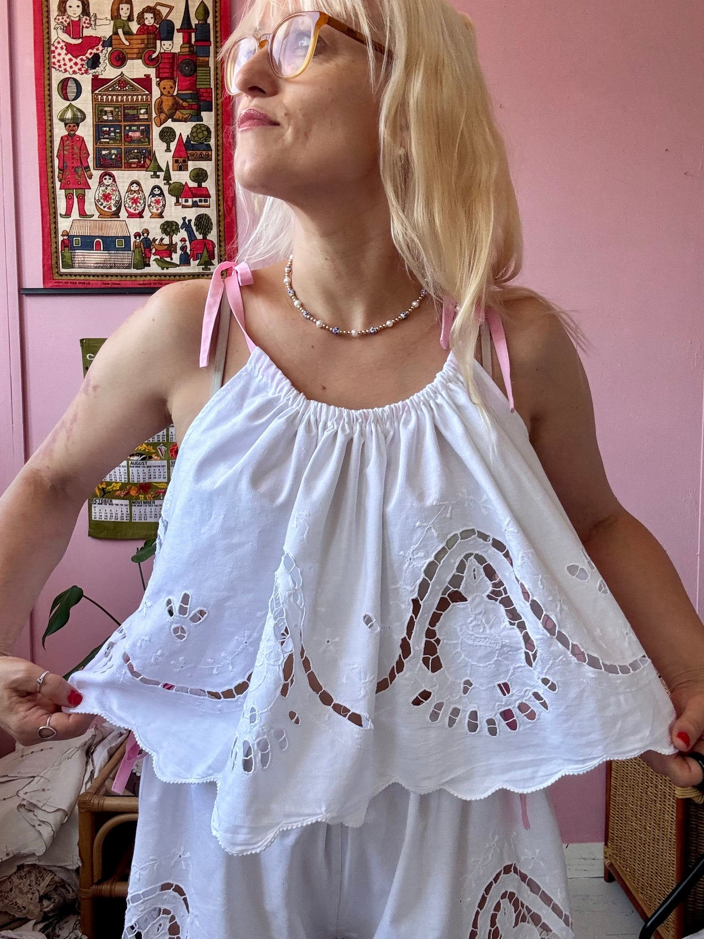 White embroidery shorts set