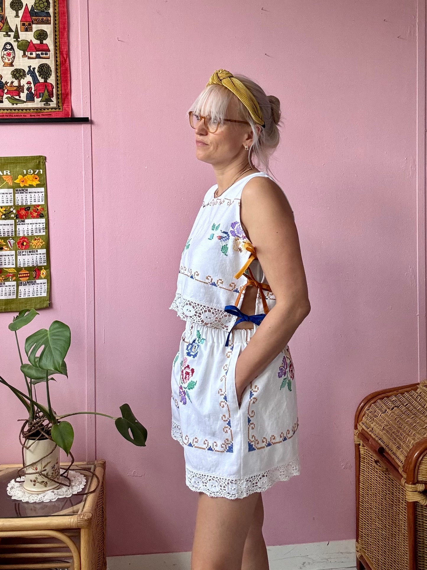 Linen shorts set with side bows