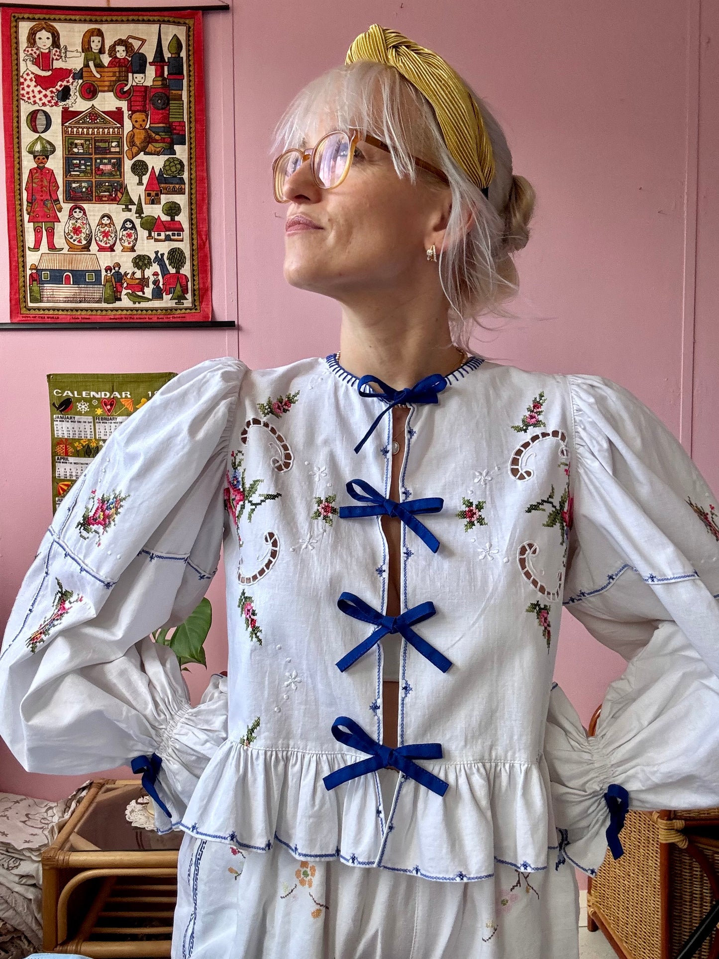 White embroidery blouse with blue bows