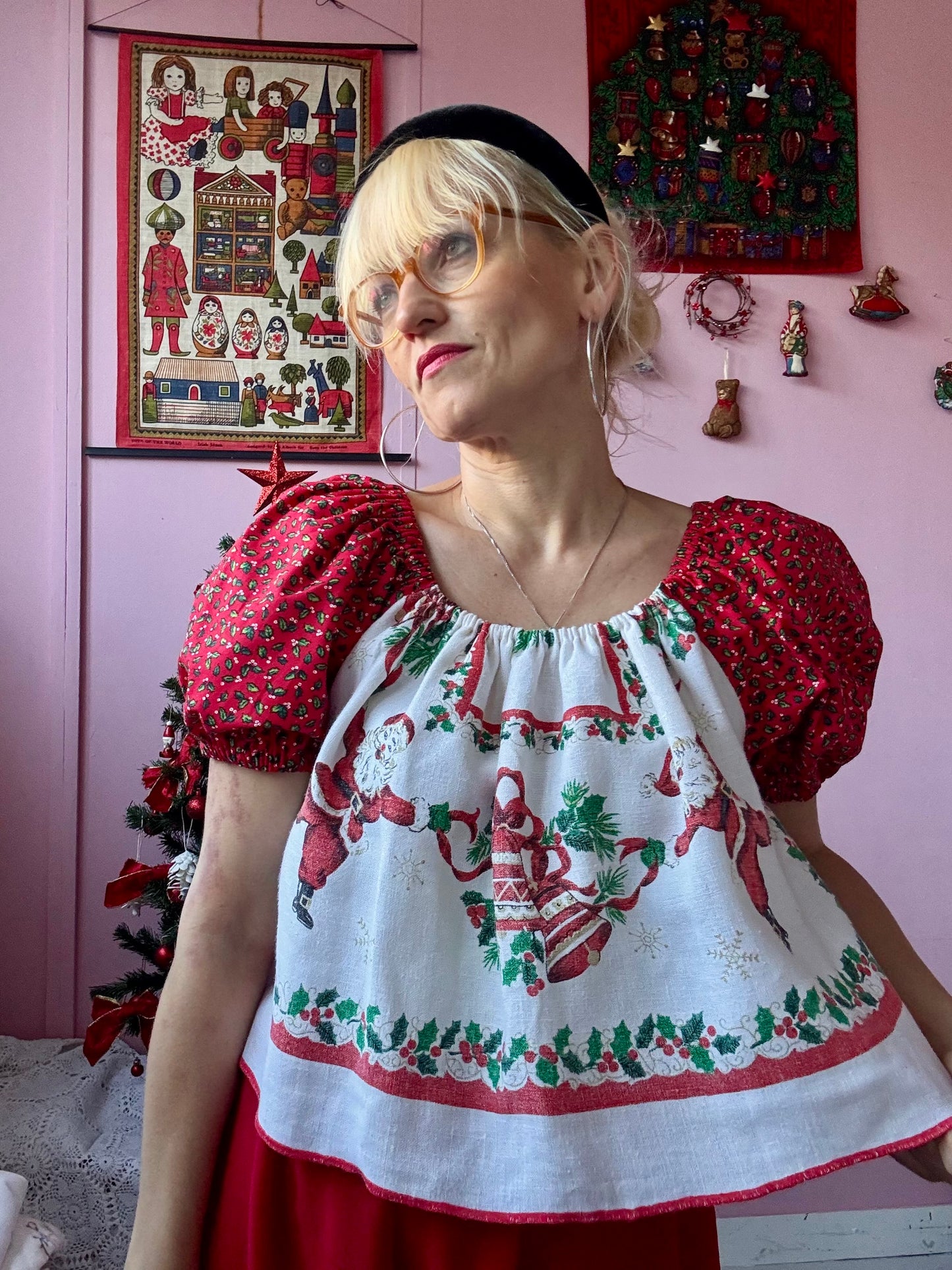 Christmas blouse with red sleeves