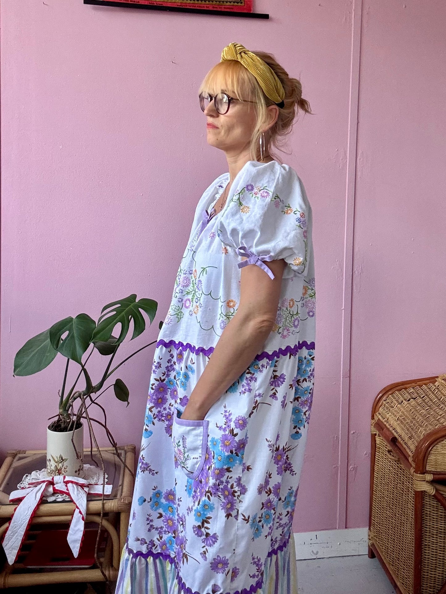 Maxi dress with 3 layers and sleeves