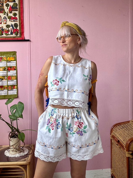 Linen shorts set with side bows