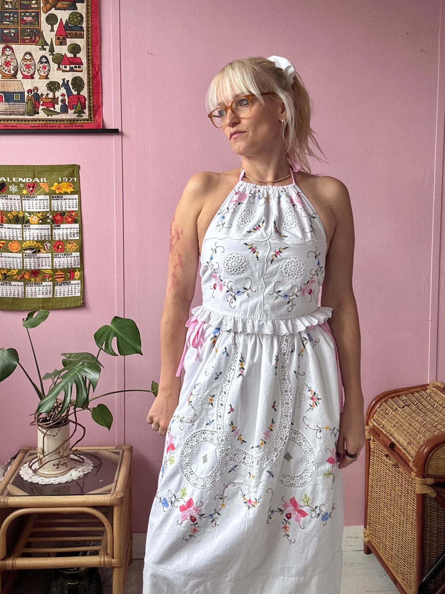Embroidery skirts set