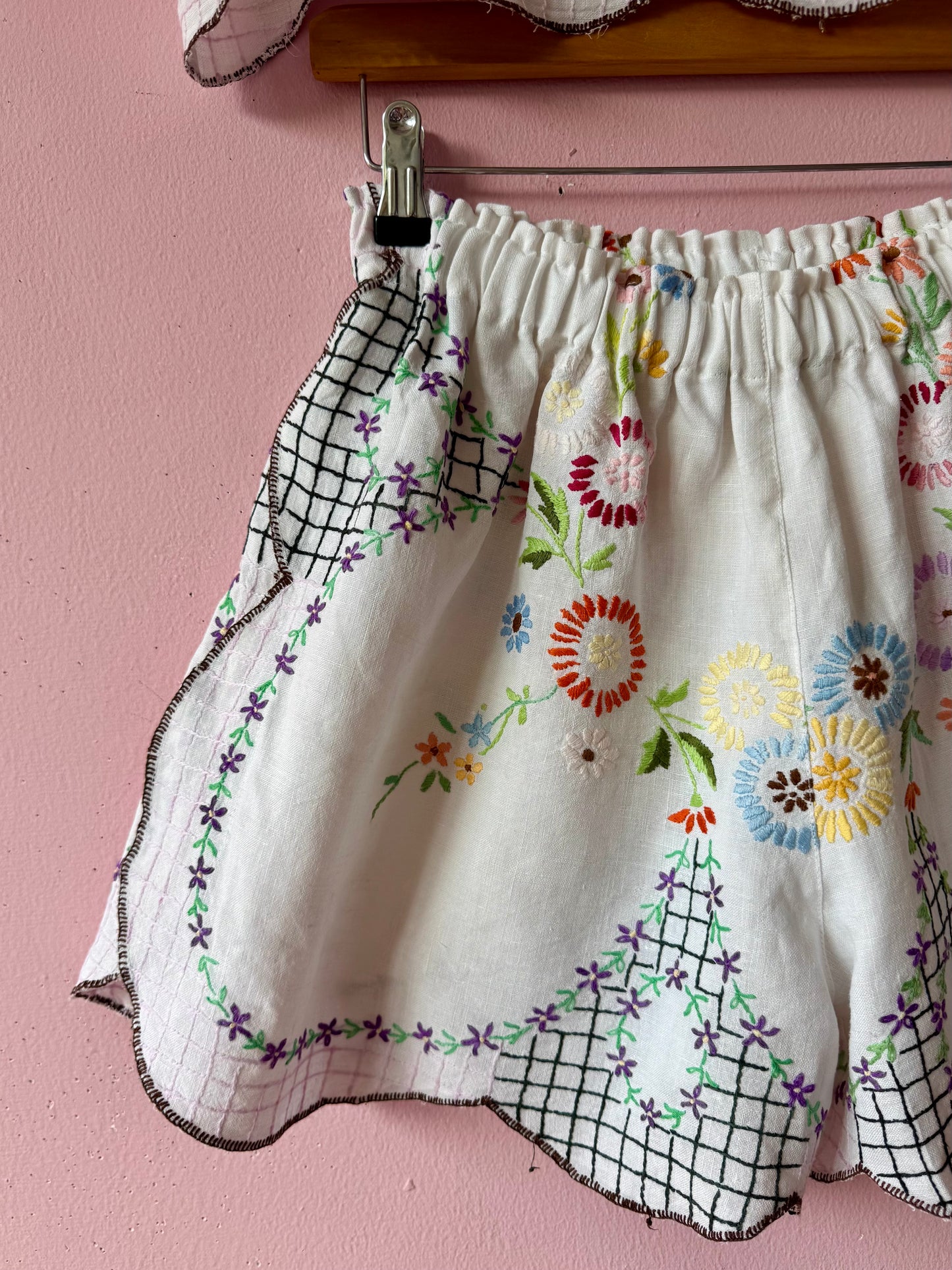 Floral shorts set with brown ric rac