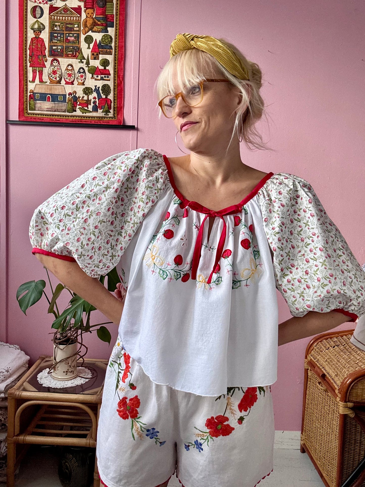 Apple and strawberry blouse