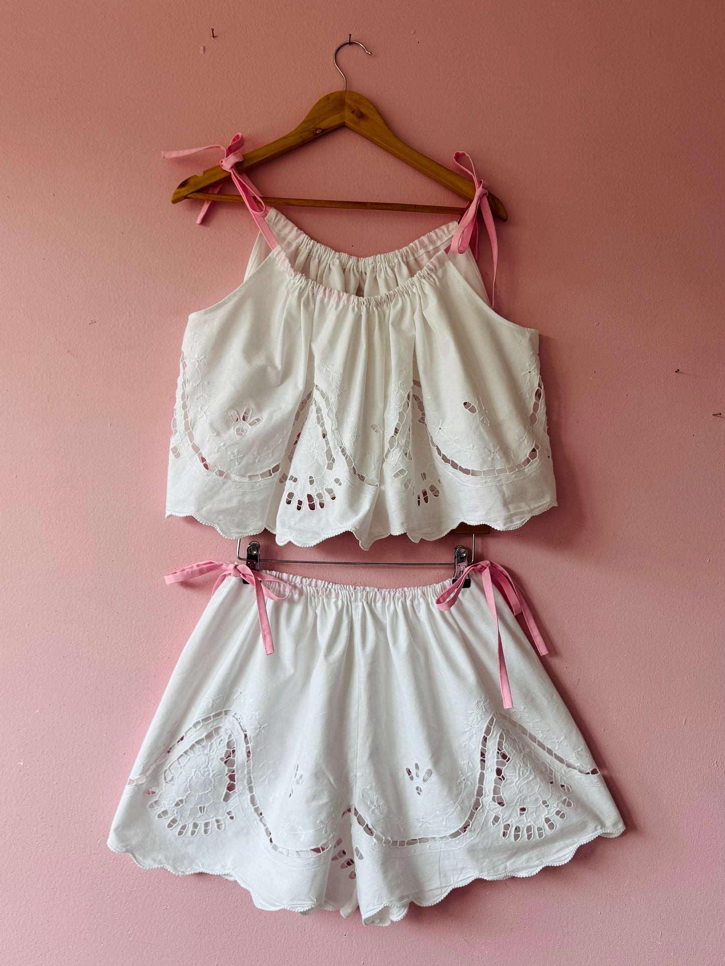 White embroidery shorts set