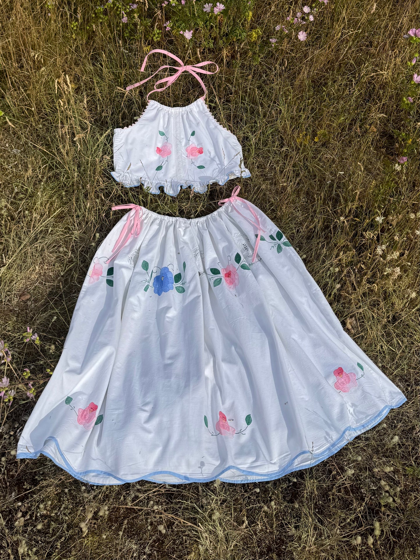 Floral appliqués skirt set