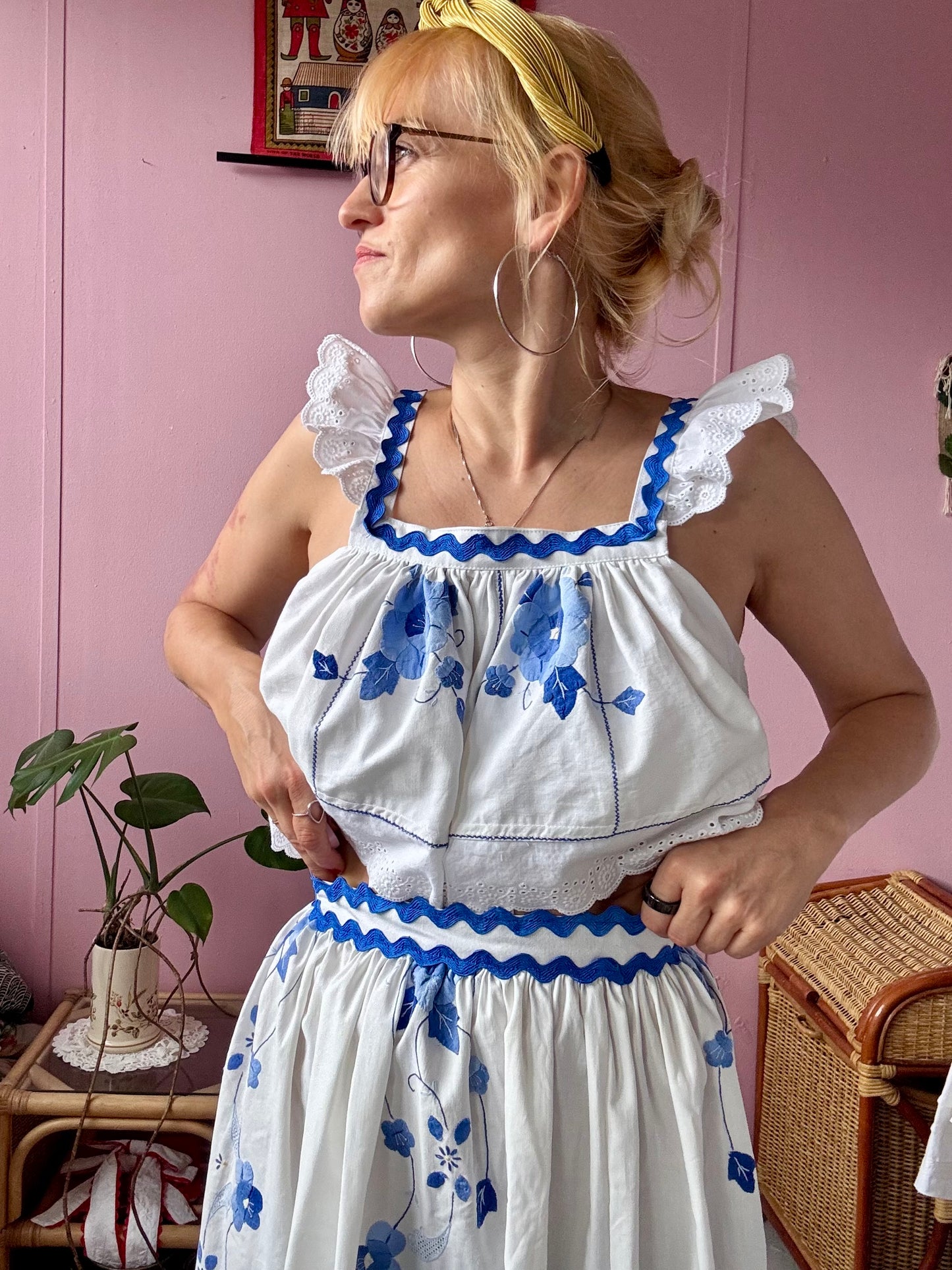 White/blue floral skirt set