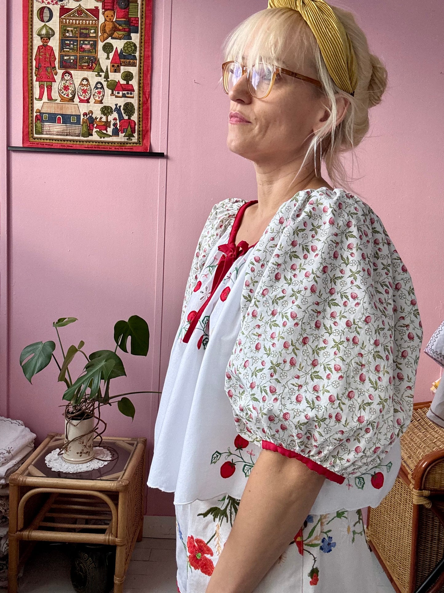 Apple and strawberry blouse