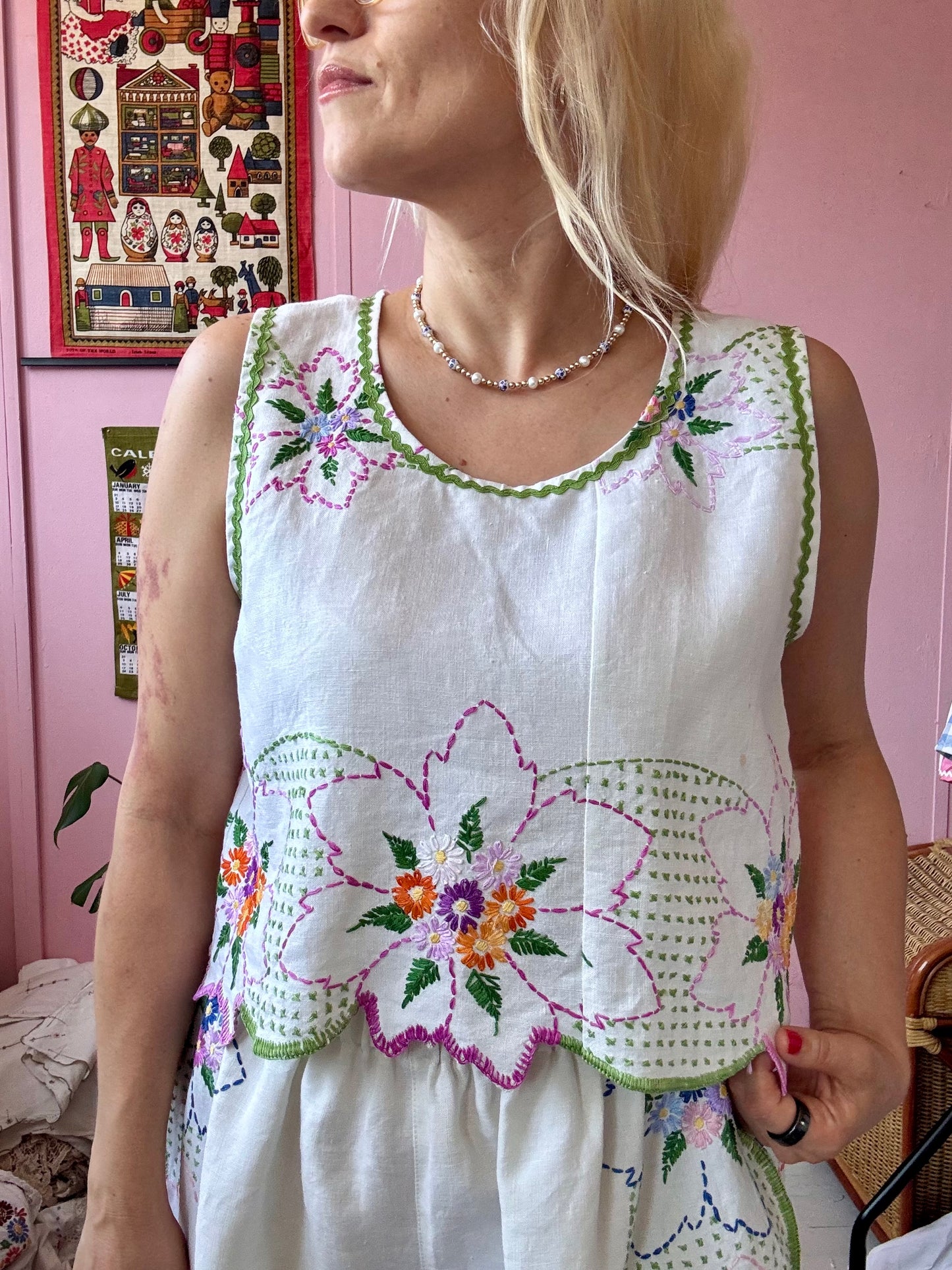 Floral embroidery shorts set