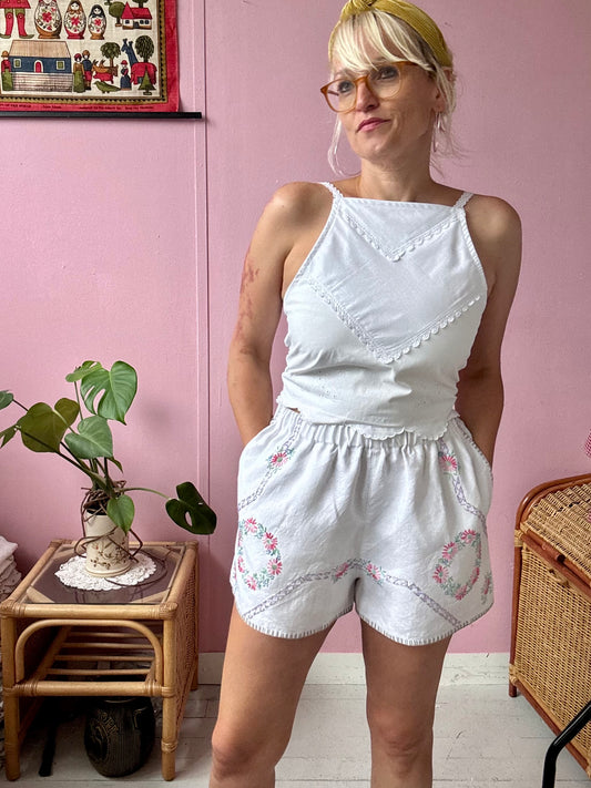 Floral linen shorts