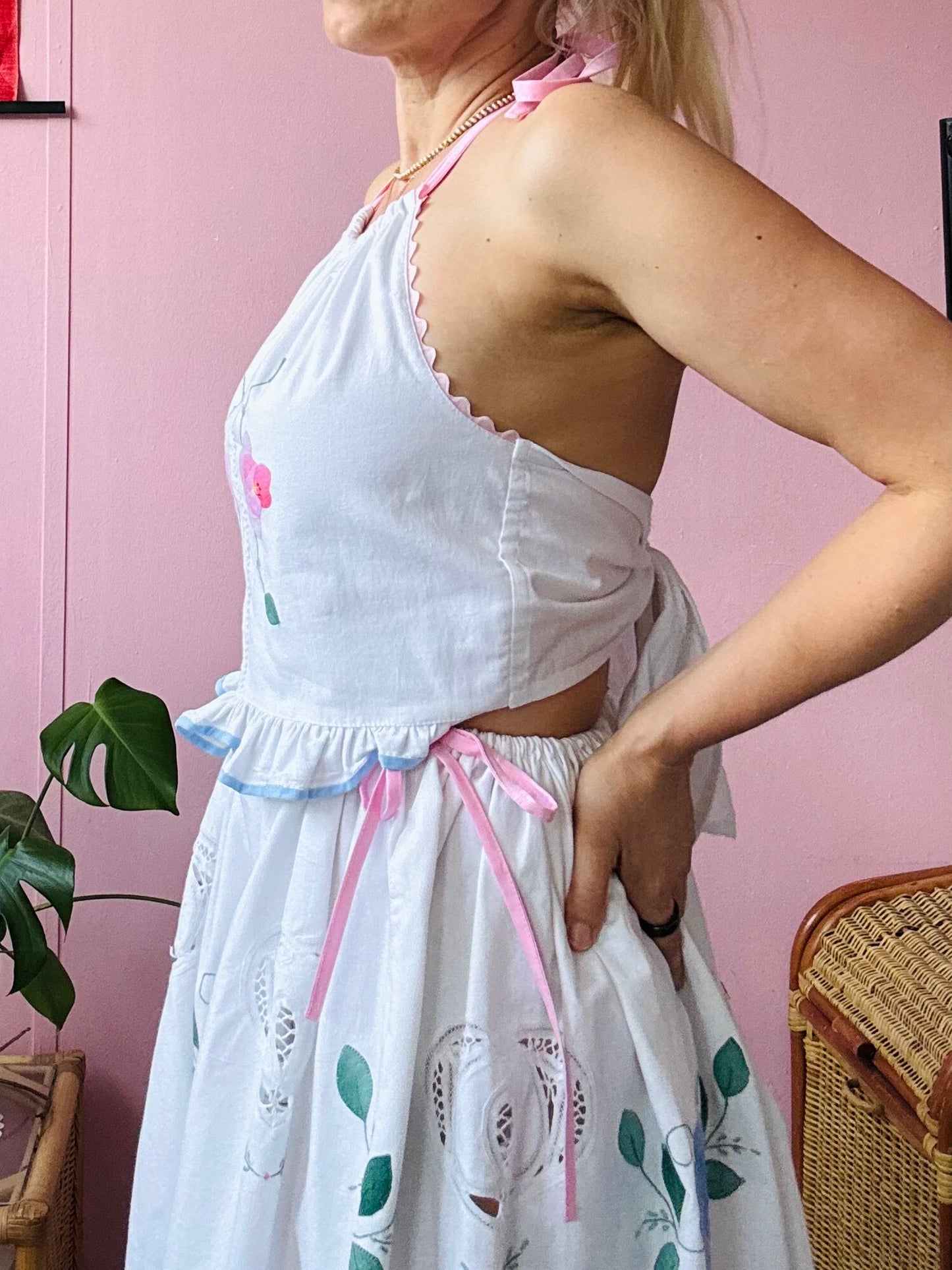 Floral appliqués skirt set