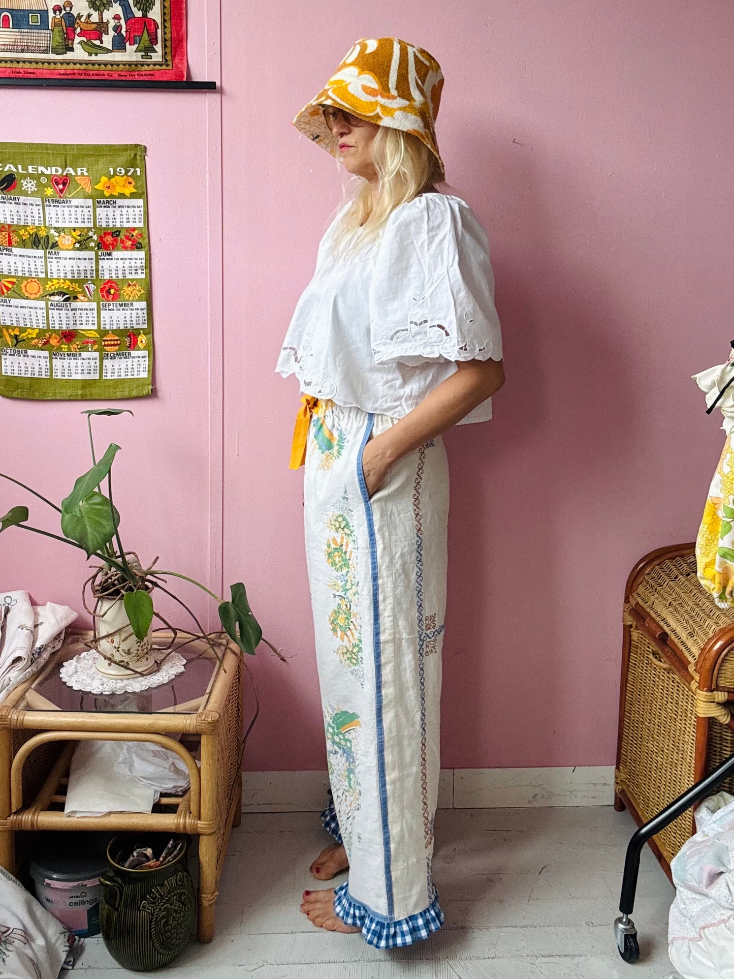 Wide leg trousers with frill
