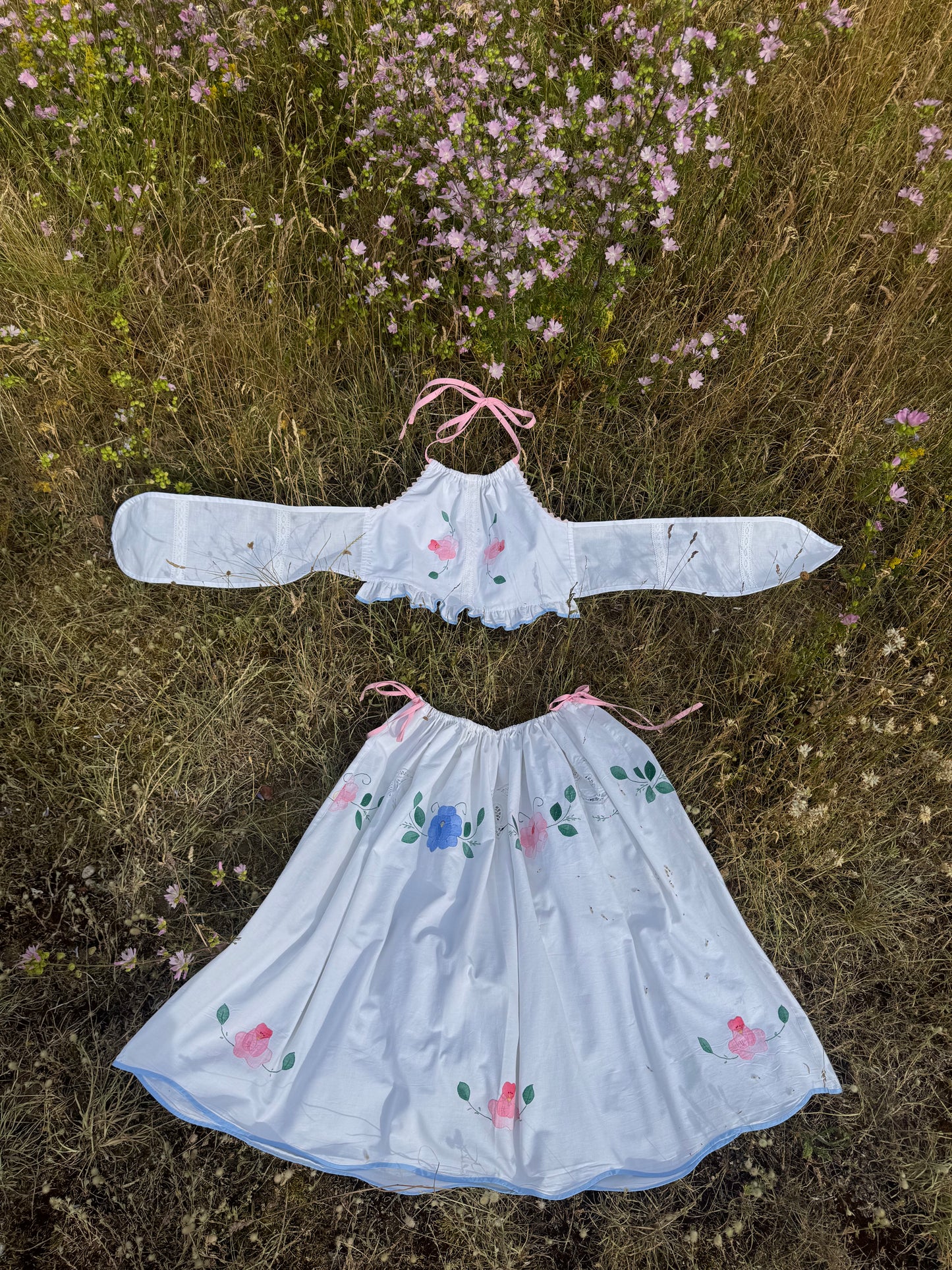 Floral appliqués skirt set