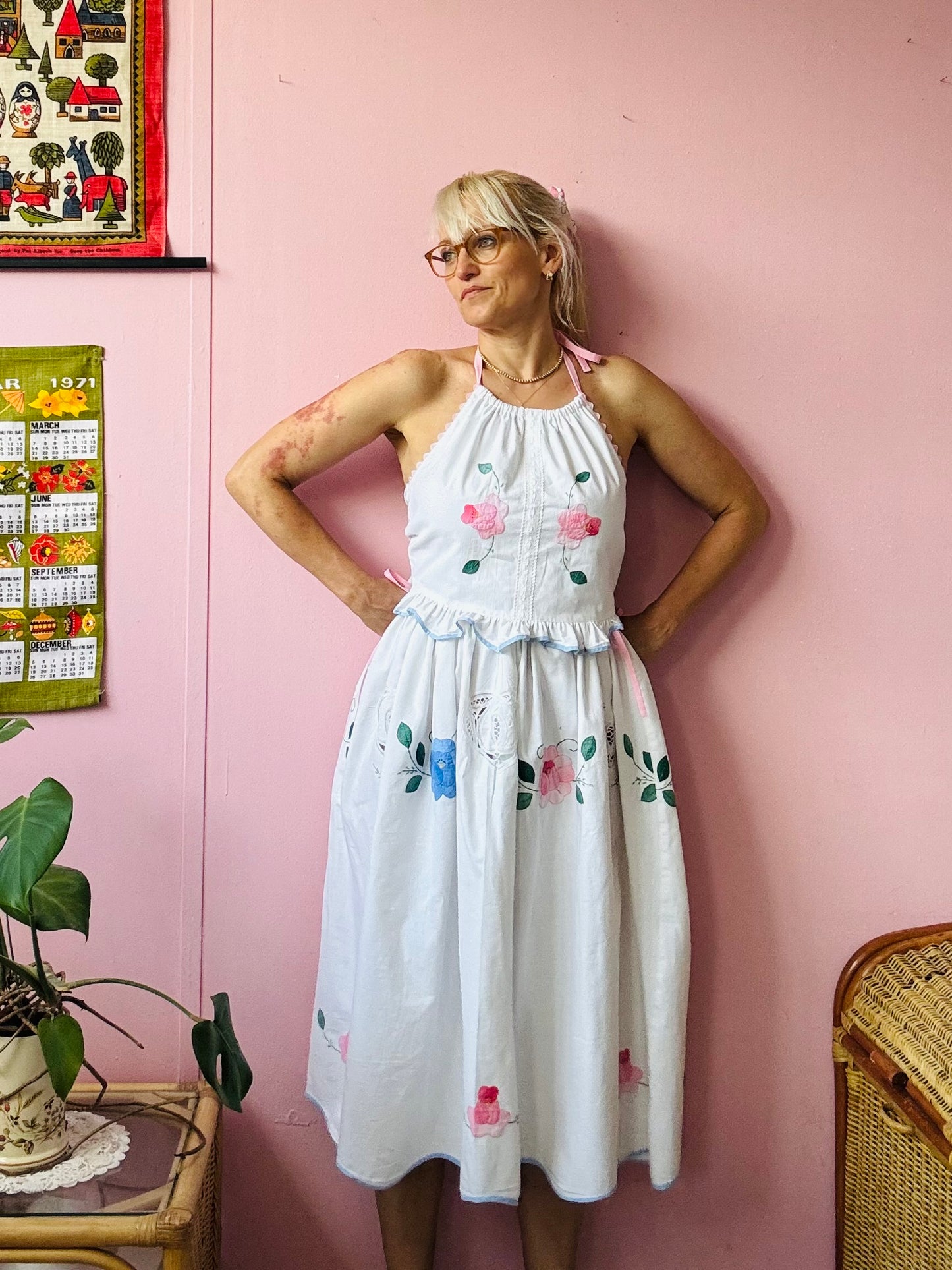 Floral appliqués skirt set