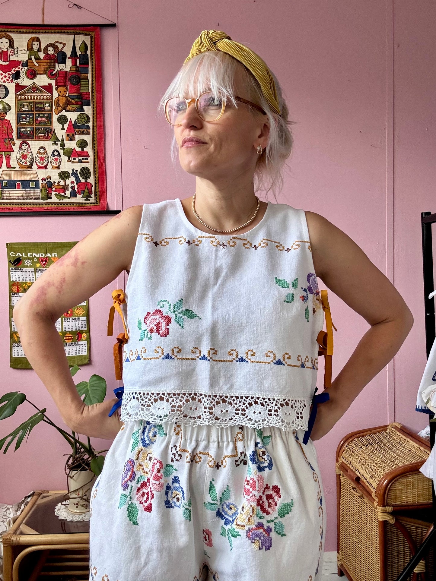 Linen shorts set with side bows