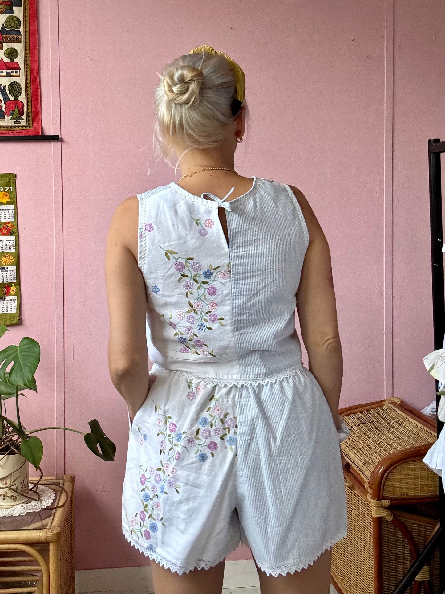 Floral and blue stripes shorts set
