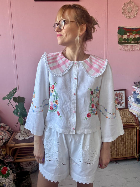 Floral blouse with pink check collar