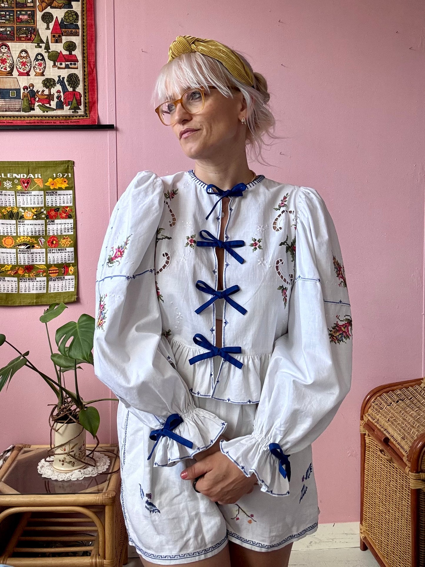 White embroidery blouse with blue bows