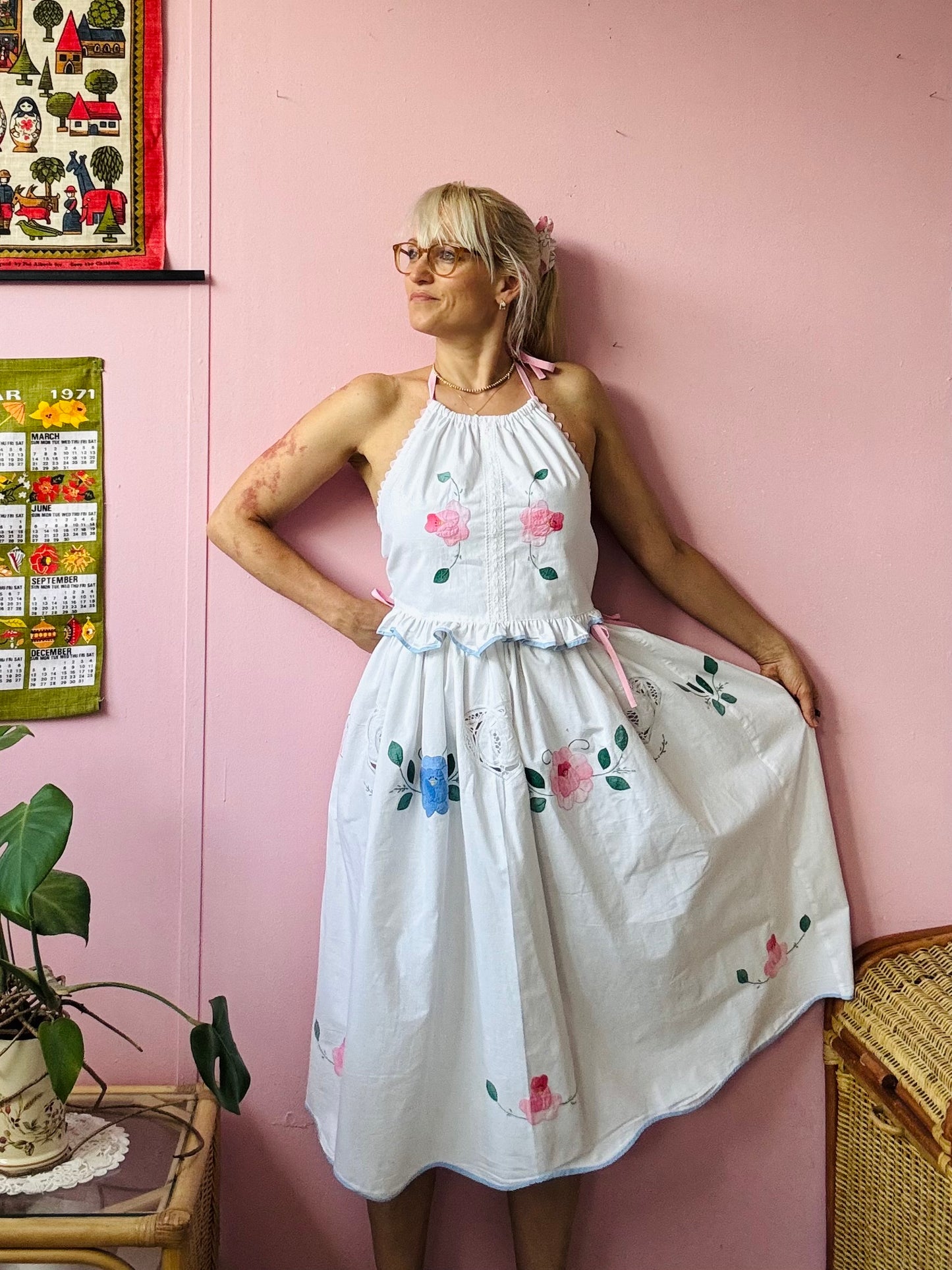 Floral appliqués skirt set