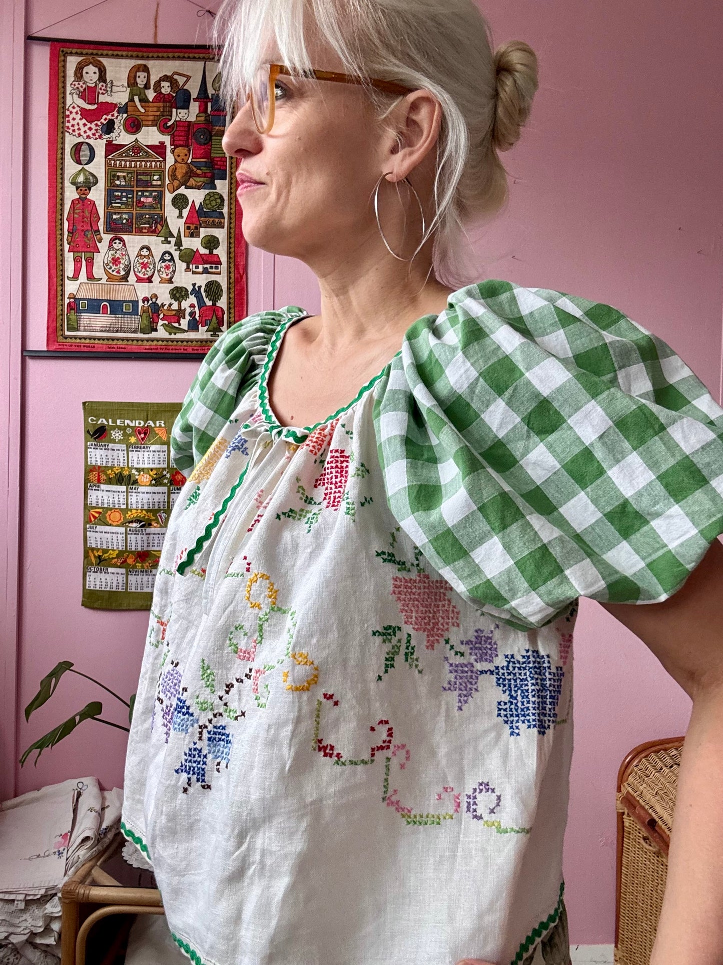Embroidery blouse with green gingham and ric rac